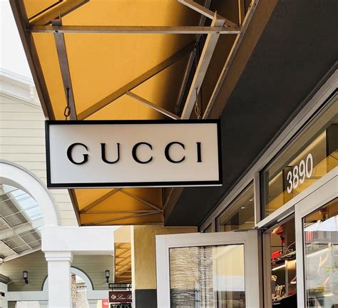 gucci bamboo saks|Gucci Livermore Outlet.